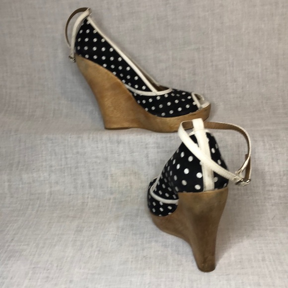 BEBE BLACK & WHITE POLKA DOT WOODEN HEEL PLATFORM - Picture 8 of 9